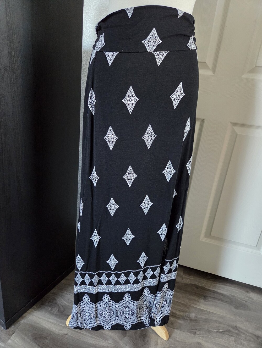 Charlotte Russe Black Boho Geometric Print Maxi Skirt Women's XL